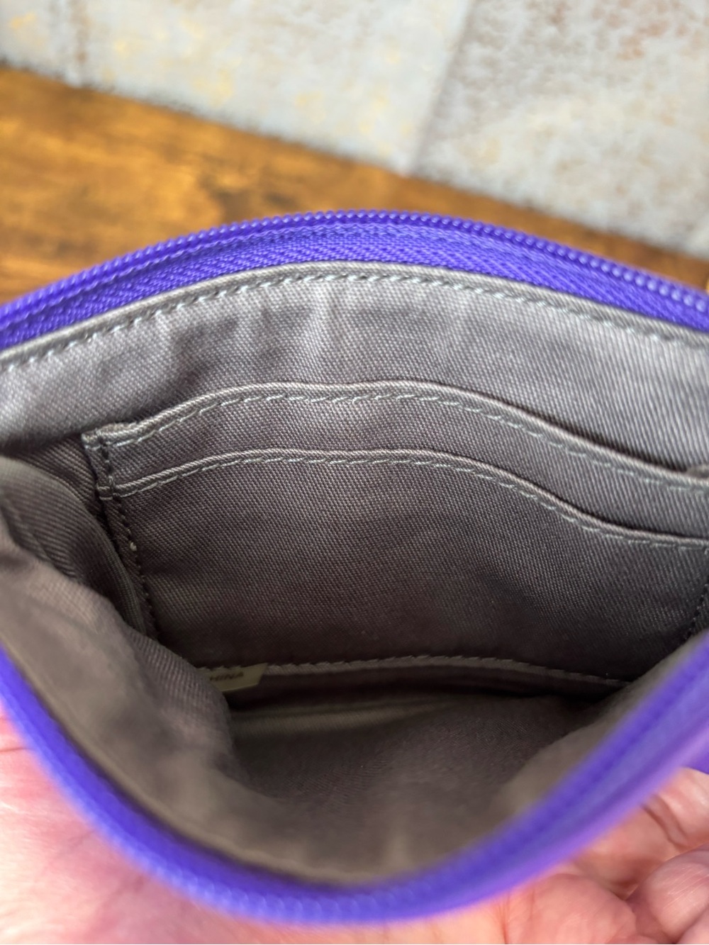 Coach Legacy Iris Purple Leather Trompe L’Oeil Silver Etched Tassel Wristlet - Picture 7 of 7